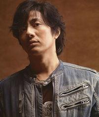 歌手郑钧个人资料,音乐梦想的追逐者，摇滚乐坛的璀璨星辰